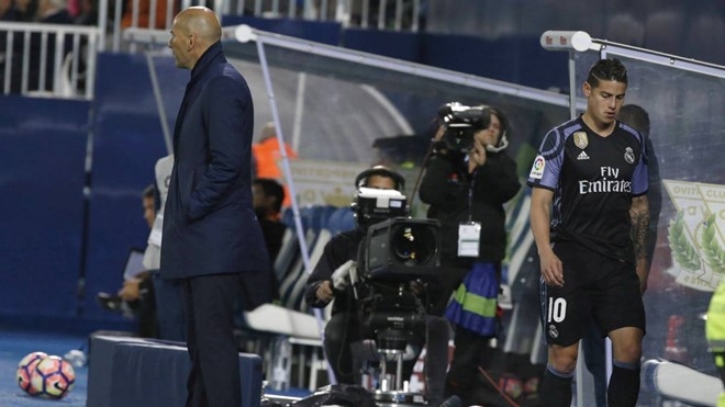 Chui HLV, bom tan cua Real Madrid van duoc Zidane tha thu hinh anh 1
