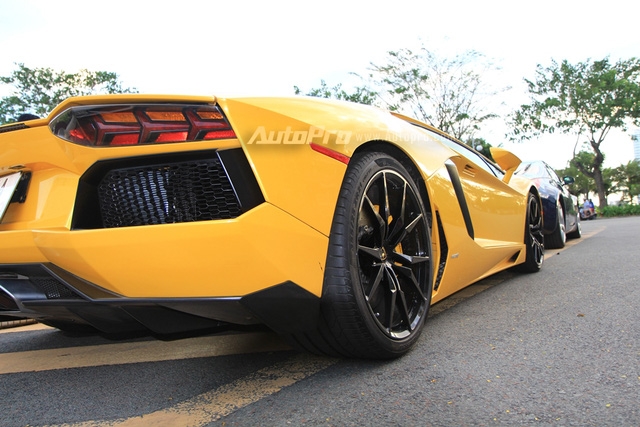 Lamborghini Aventador biển tứ quý 9 được đưa đi làm đẹp - Ảnh 6.