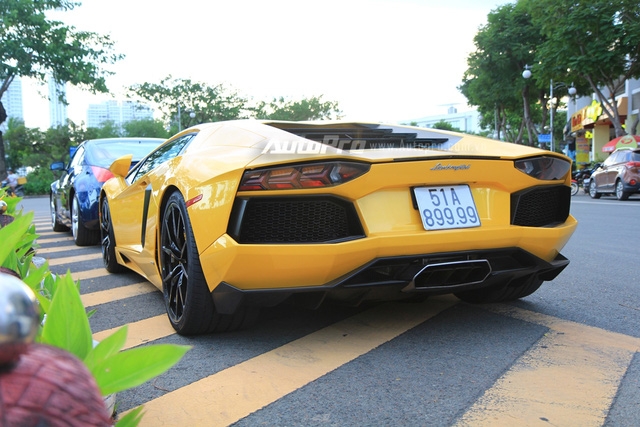 Lamborghini Aventador biển tứ quý 9 được đưa đi làm đẹp - Ảnh 7.