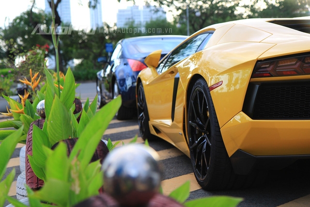 Lamborghini Aventador biển tứ quý 9 được đưa đi làm đẹp - Ảnh 8.