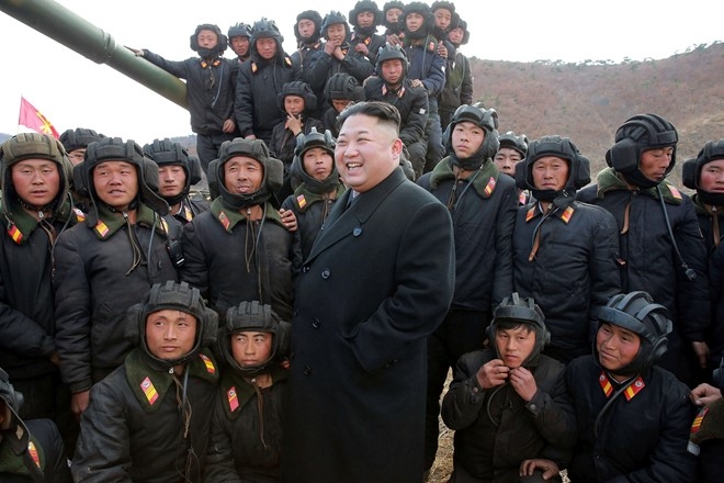 Tan cong Syria: Trump gui thong diep den Trieu Tien, Bac Kinh hinh anh 2