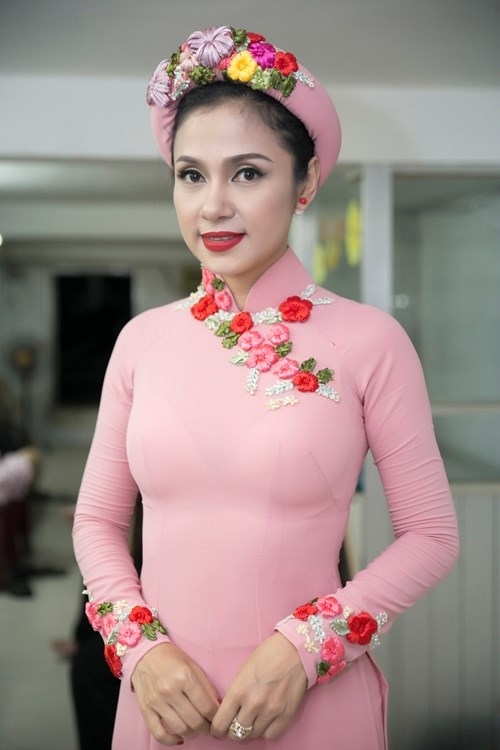 Nhung sao Viet 'em' con roi bat ngo cong khai