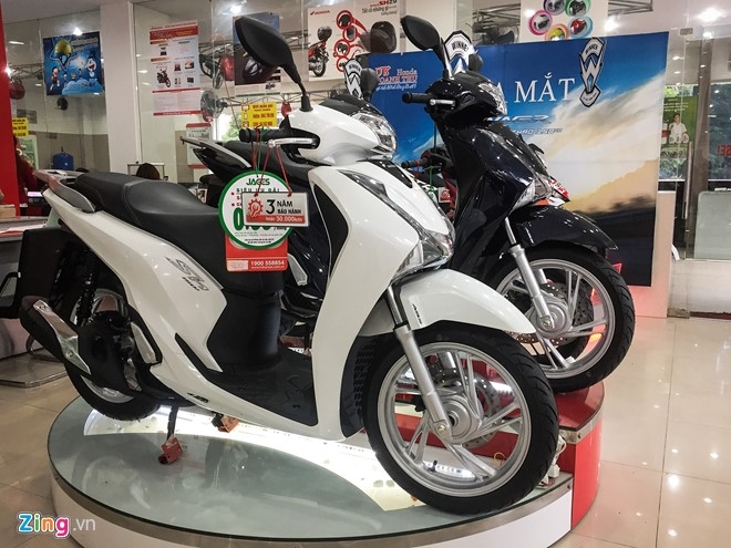 Honda SH 2017 chenh gia cao nhat 10 trieu sau 6 thang ban ra hinh anh 2