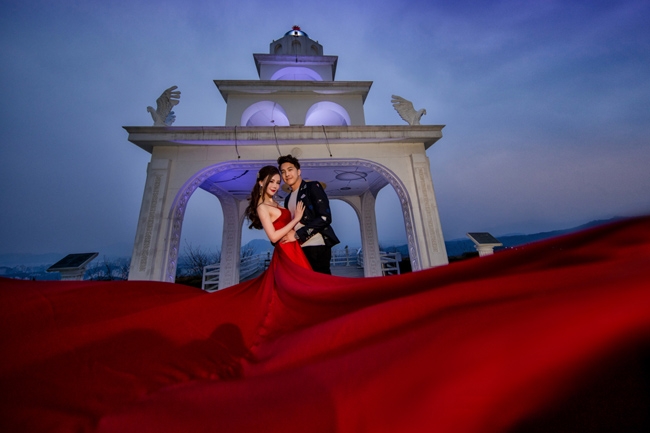 man nhan voi bo anh cuoi tai han quoc cua cap doi dep hon tranh ve - 10