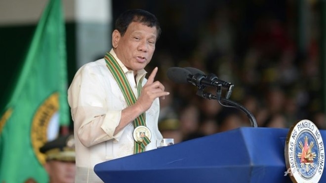 Ong Duterte rut lai loi hua cam co Philippines o Truong Sa hinh anh 1