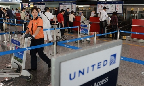 united-airlines-co-the-mat-hang-ty-usd-vi-trung-quoc-ty-chay