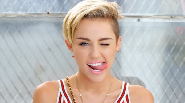 Nữ ca sĩ Miley Cyrus là một trong những “nạn nhân” mới bị hacker tung “ảnh nóng” lên mạng Internet