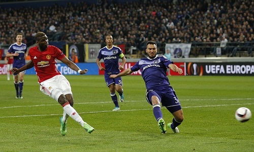 man-utd-bi-cam-hoa-tren-dat-bi-1