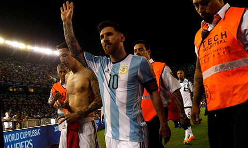 argentina-uu-tien-chay-an-cho-messi-hon-bo-nhiem-tan-hlv