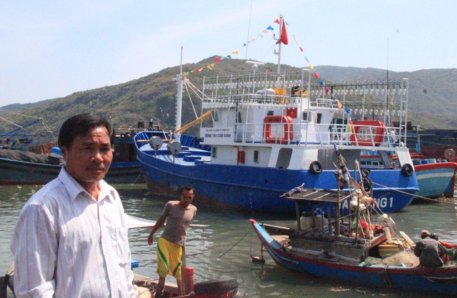 Nhiều tàu vỏ thép, composite vươn khơi bị thua lỗ nặng khiến ngư dân đang gặp khó