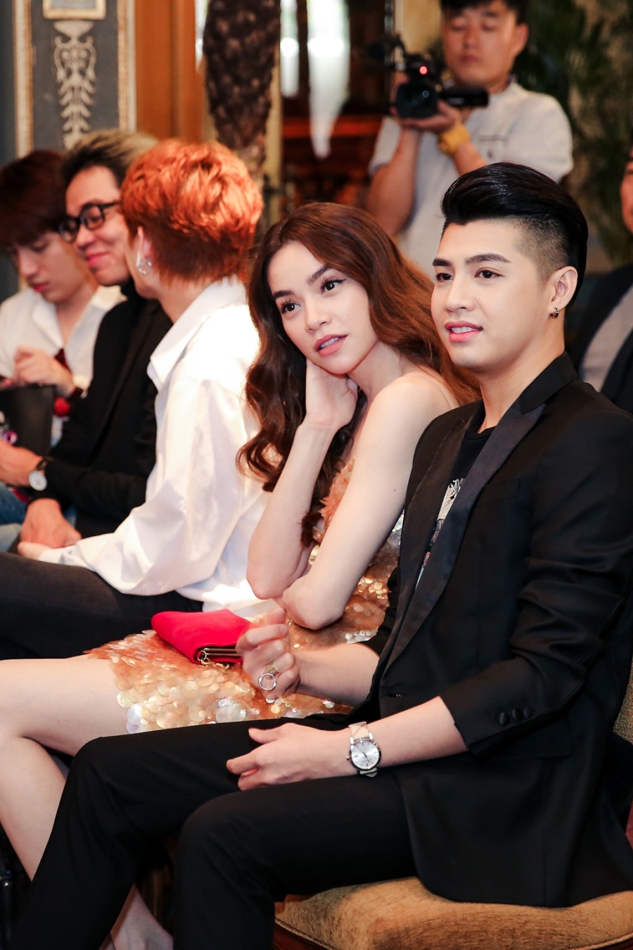 Ho Ngoc Ha dien vay hon 130 trieu dong di su kien hinh anh 7