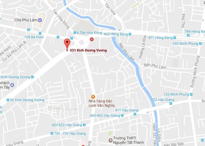 Lai xe om tu vong sau khi tong xe may nga tren duong hinh anh 2