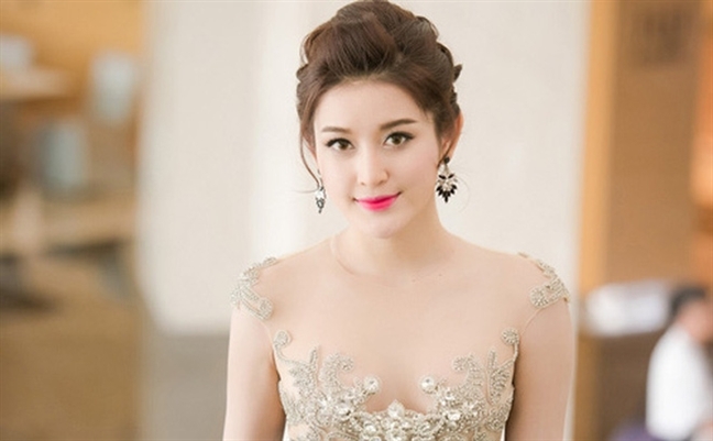 Hoa hau Hoa binh Quoc te duoc phep nhan thi sinh phau thuat tham my tai Viet Nam?