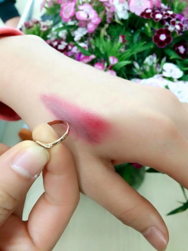 Thực hư những cách thử chì trong son môi mà các chị em đang truyền tai nhau - Ảnh 3.