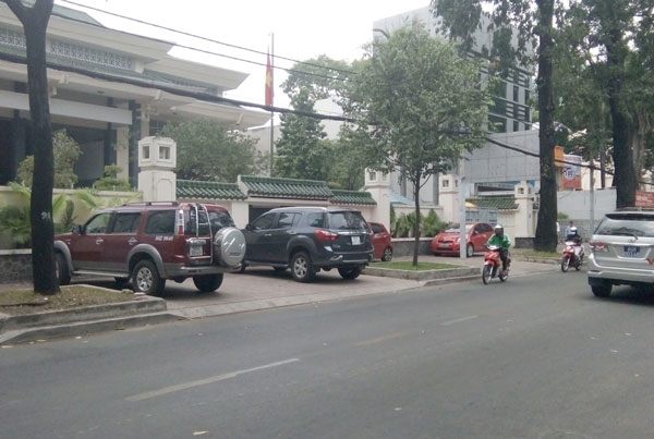 quận 1 giành vỉa hè, đoàn ngọc hải, xe biển xanh, vỉa hè bị tái chiếm, đòi lại vỉa hè, lấn chiếm vỉa hè