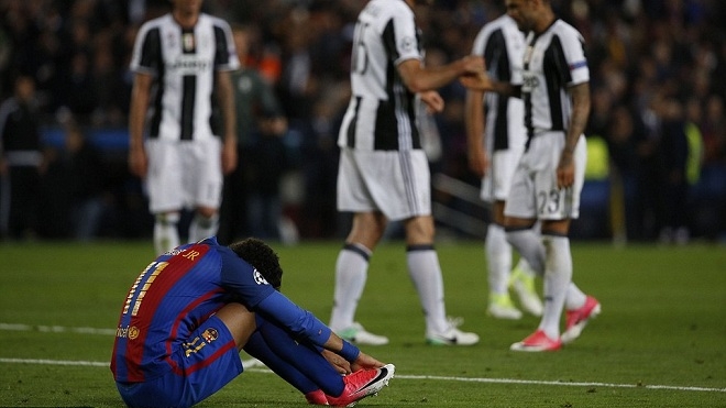 Barcelona 0-0 Juventus (0-3): Messi bất lực, Juve không phải là PSG, Barca sụp đổ