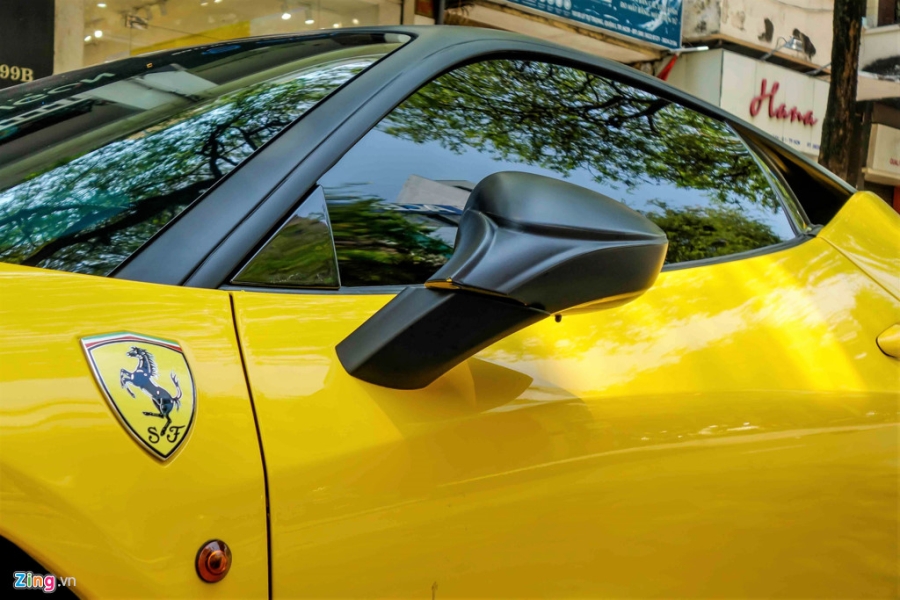 Sieu xe Ferrari doi cu o Sai Gon lot xac nho goi do carbon hinh anh 8