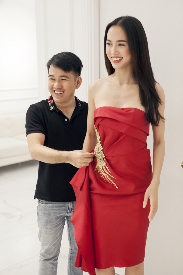 vu-ngoc-anh-pho-dang-chun-khi-di-thu-trang-phuc-8