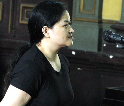 chuyen-bay-tu-than-cua-nhung-nguoi-dan-ba-ngoai-quoc-2