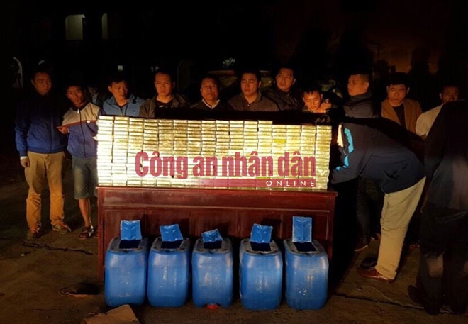  Hé lộ những tình tiết gây sốc trong đường dây mua bán 1.038 bánh heroin  - Ảnh 2.