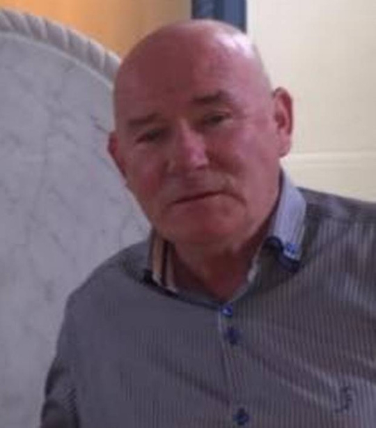  ...và cha, ông Sonny Hart. Ảnh: Irish Independent 