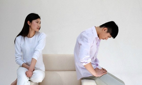 Tôi mải chữa vô sinh mà vợ vẫn đi cặp bồ