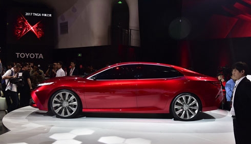 toyota-fun-concept-phien-ban-camry-bay-bong-page-3-1