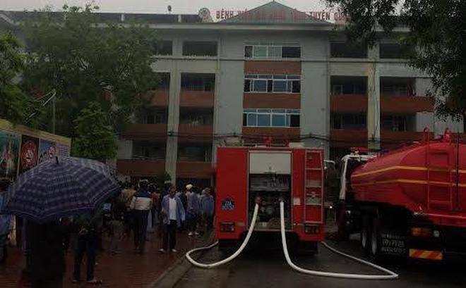 Cháy tầng 5 bệnh viện Đa khoa tỉnh Tuyên Quang
