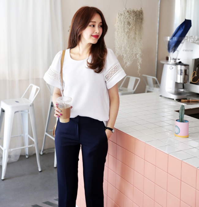Diện đồ trơn màu đúng cách để tạo nên set đồ không nhạt nhẽo như các nàng vẫn tưởng - Ảnh 4.