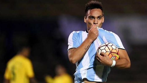 hlv-u20-argentina-vat-va-trieu-tap-at-chu-bai-sang-viet-nam