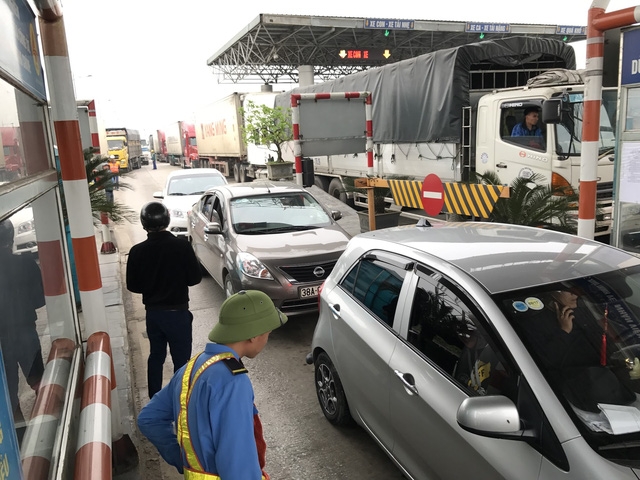 Trong dịp nghỉ lễ 30/4 và 1/5, nếu xảy ra ùn tắc thì các trạm thu phí phải xả cửa để giải tỏa giao thông