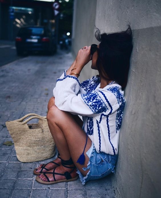 Đã diện shorts là phải diện cùng 4 kiểu giày dép này mới ra chất mùa hè - Ảnh 15.