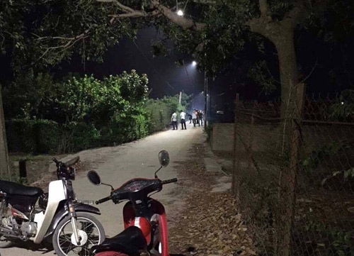ha noi: rung minh truoc loi khai cua nguoi chong vu sat hai vo giua duong vang - 1