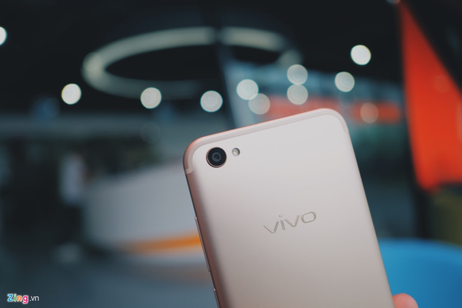 Mo hop Vivo V5 Plus camera kep selfie 'xoa phong' 20 MP hinh anh 9
