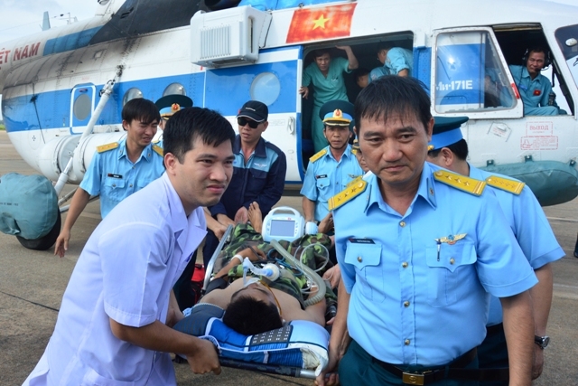 NÓNG: Trực thăng quân sự Trung đoàn 917 chính thức chuyển từ Tân Sơn Nhất về Cần Thơ - Ảnh 3.