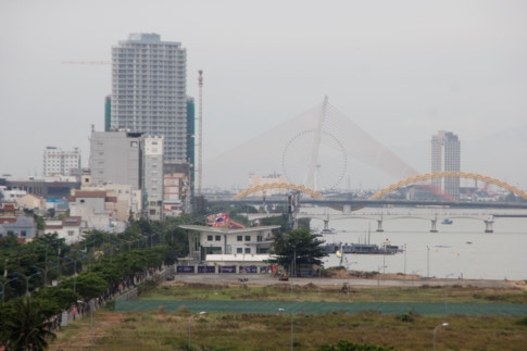 Lễ 30.4, khách sạn 3-5 triệu/đêm xem pháo hoa Đà Nẵng 'cháy phòng' - ảnh 4