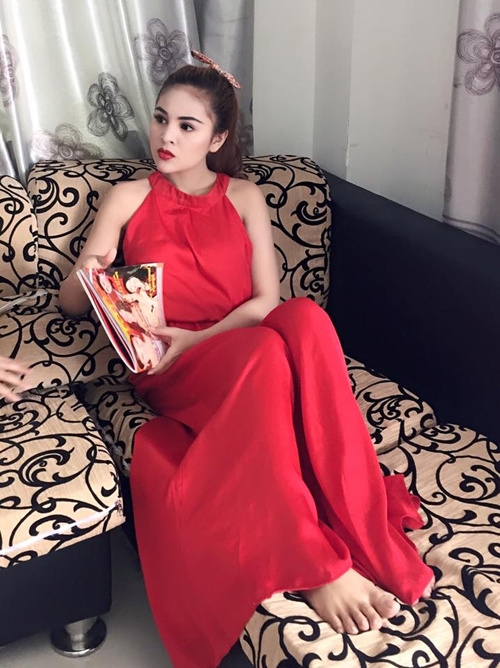 Nhan sắc diễn viên Campuchia bị cấm đóng phim vì quá sexy