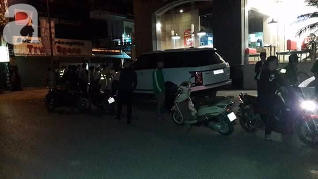 Hà Nội: Tạm giữ thanh niên trộm xe Range Rover đâm hàng loạt xe máy trên đường bỏ chạy - Ảnh 4.