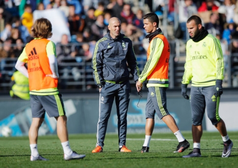 HLV Zidane: 'Tôi không đủ can đảm để Ronaldo ngồi ngoài mãi' - ảnh 2