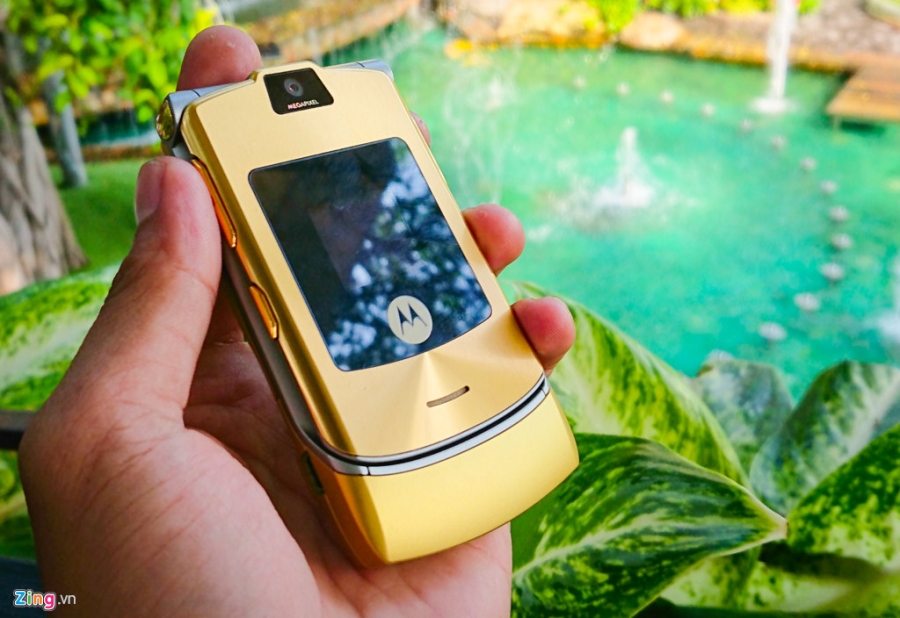 Motorola V3i phien ban Dolce & Gabbana doc la tai VN hinh anh 6