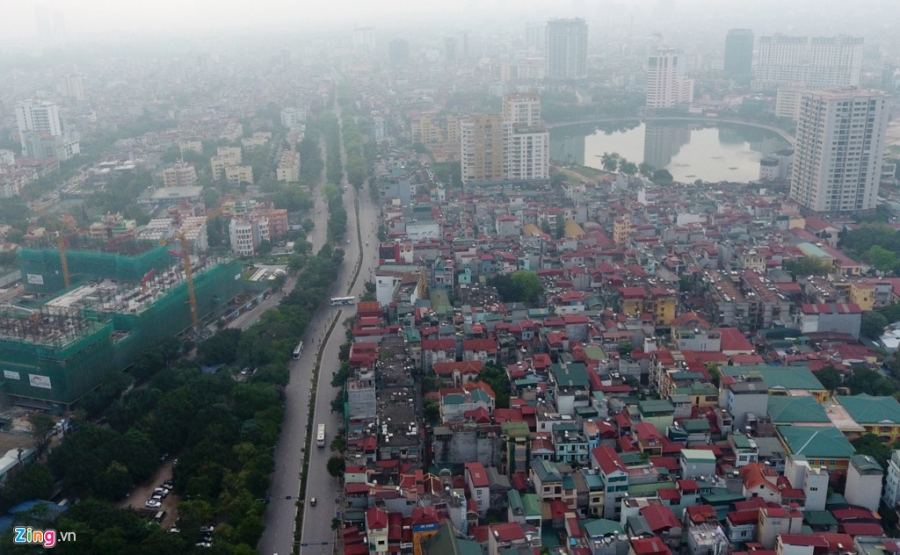 Canh trai nguoc tren duong pho dip nghi le 30/4 hinh anh 17