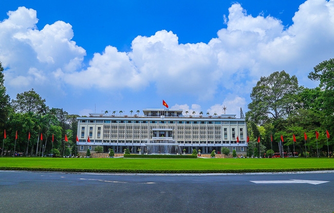Ngắm Sài Gòn sau 42 năm thống nhất Đất nước - Ảnh 3.