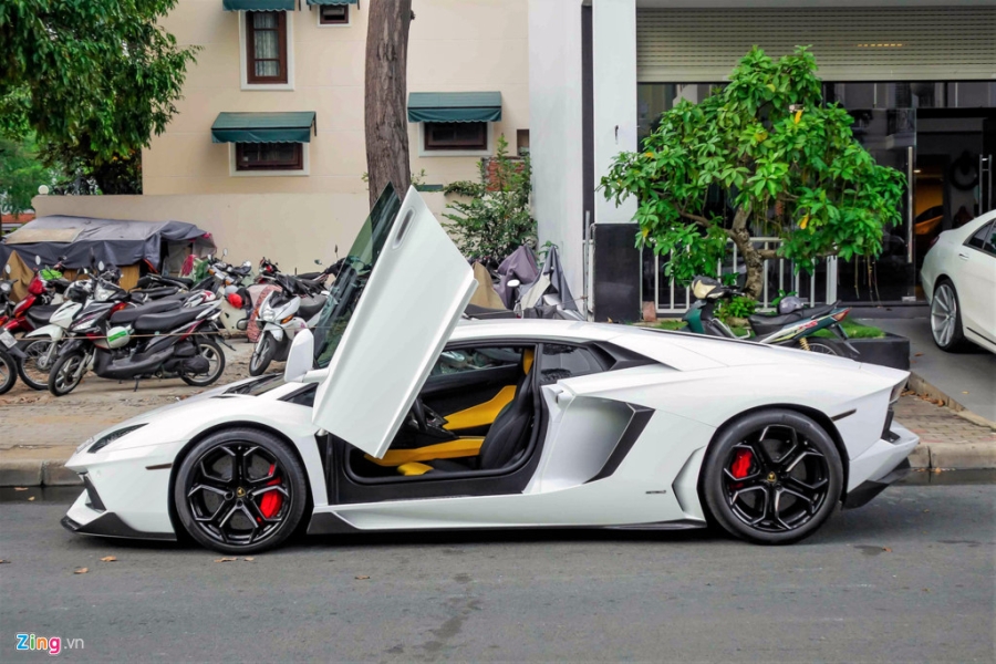 Lamborghini Aventador chinh hang duy nhat VN do ham ho hinh anh 2