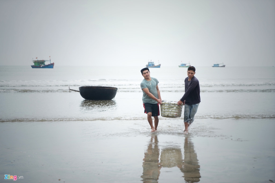 Lang bien Quang Binh chat vat hoi sinh mot nam sau su co Formosa hinh anh 9