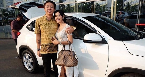 Cô nàng một bước lên tiên, từ người dẫn chương trình thành phu nhân tỷ phú Indonesia sau 6 đêm có gì đặc biệt? - Ảnh 10.