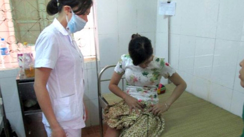 Một thanh niên dùng nỏ săn bắn loạn xạ, khiến 3 người bị thương - ảnh 1