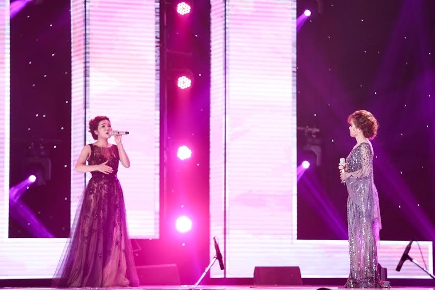 Quang Le buc boi khi Ngoc Son ep thi sinh hat theo y cua minh hinh anh 2