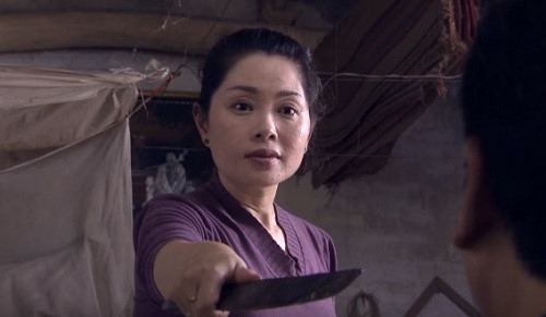 Dien vien nao dong ca 'Song chung voi me chong' lan 'Nguoi phan xu'? hinh anh 7