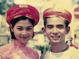 my nhan viet thay nhau yeu chung nguoi, showbiz viet qua nho be hinh anh 4