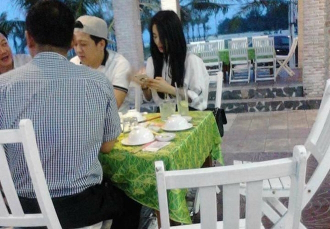 Truong Giang dua Nha Phuong ve que sau su co bi nem chai hinh anh 2